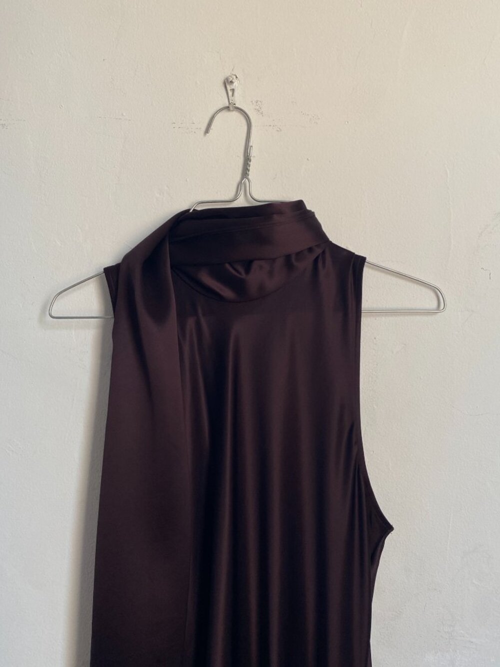 Never-Worn Reiss Satin Cape Maxi Dress in Burgundy Perfect for Fall Wedding - Picture 6 of 15